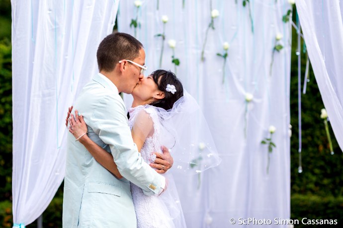 Cérémonie laïque, le baiser (Renée & Alexis)