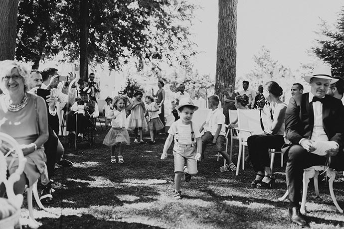 Entrée des enfants d'honneur - Cérémonie laïque de Caroline et Eric