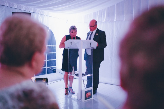 Discours des proches cérémonie laïque Tiphany & Florent © THE cérémonie / Mélanie Tuero Photographe